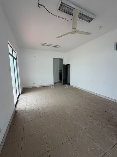 Rumah Teres 2-Tingkat untuk Dijual di Seksyen 33 (Shah Alam) - Karyn Wong - Interior - PropertyGuru.com.my