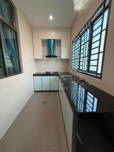 2-storey Terraced House for Sale in Taman Seri Austin (Tebrau) - Ee Fong Toh - Kitchen - PropertyGuru.com.my