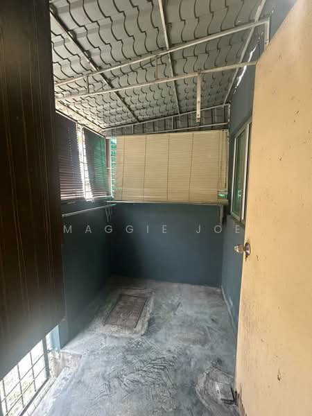 2-storey Terraced House for Rent in Kajang (Selangor) - Maggie Joe - Balcony - PropertyGuru.com.my