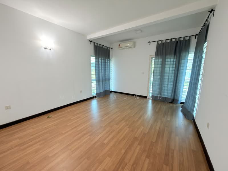 Semi-Detached House for Sale in Bandar Baru Enstek (Bandar Enstek) - Muhd Ajwad - PropertyGuru.com.my
