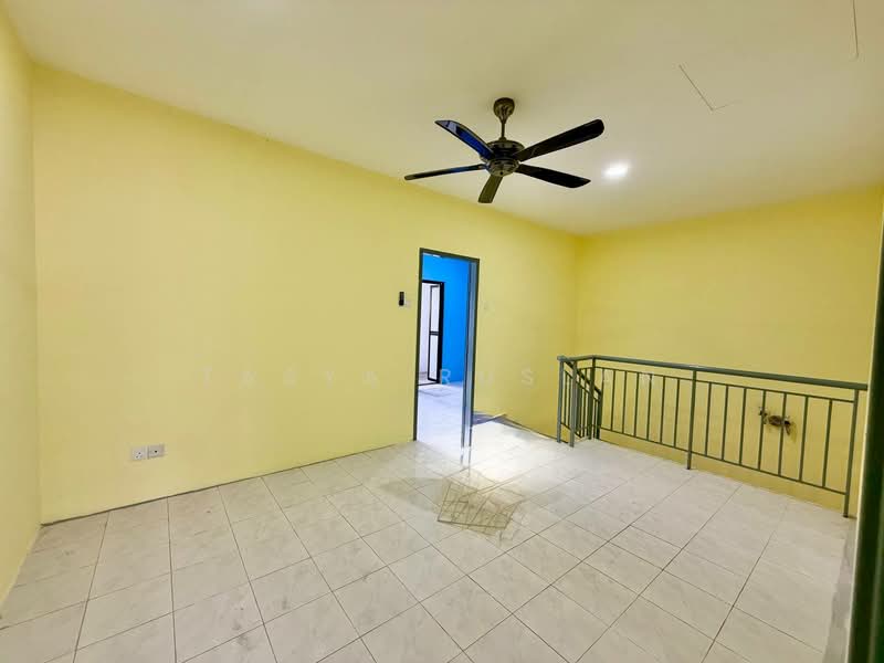 Rumah Teres 2-Tingkat untuk Dijual di Taman Sutera (Kajang) - Tasya Ruslan - PropertyGuru.com.my