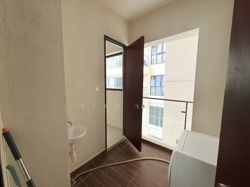 Condominium for Rent at Lovell @ Country Garden Danga Bay - Ryan Lim - Balcony - PropertyGuru.com.my