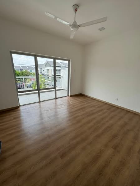 Terraced House for Rent in Gombak (Selangor) - Max . - Balcony - PropertyGuru.com.my
