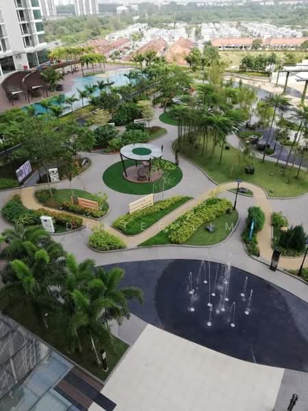 Kediaman Servis untuk Dijual di Green Haven - Dexter Lim - Pool - PropertyGuru.com.my