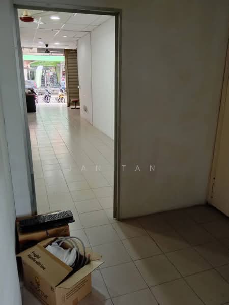 Shop / Office for Rent in Batu Maung (Penang) - Jan Tan - Interior - PropertyGuru.com.my
