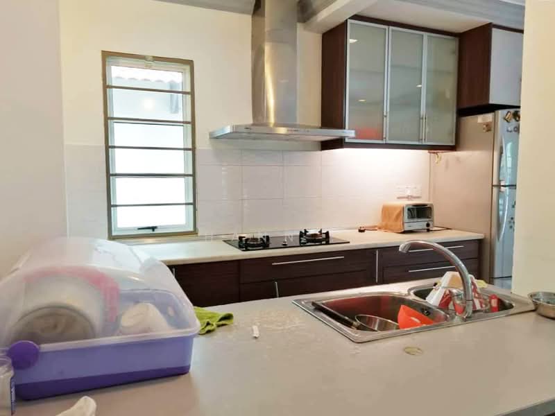 Rumah Teres untuk Disewa di TAMAN PUCHONG UTAMA (Puchong) - Hann . - Kitchen - PropertyGuru.com.my