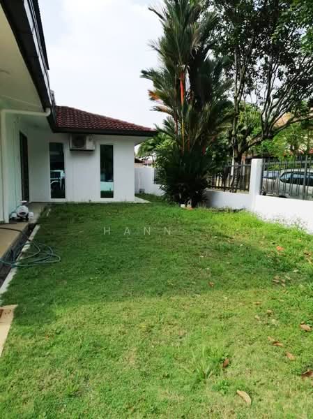 Rumah Teres untuk Disewa di TAMAN PUCHONG UTAMA (Puchong) - Hann . - Exterior - PropertyGuru.com.my