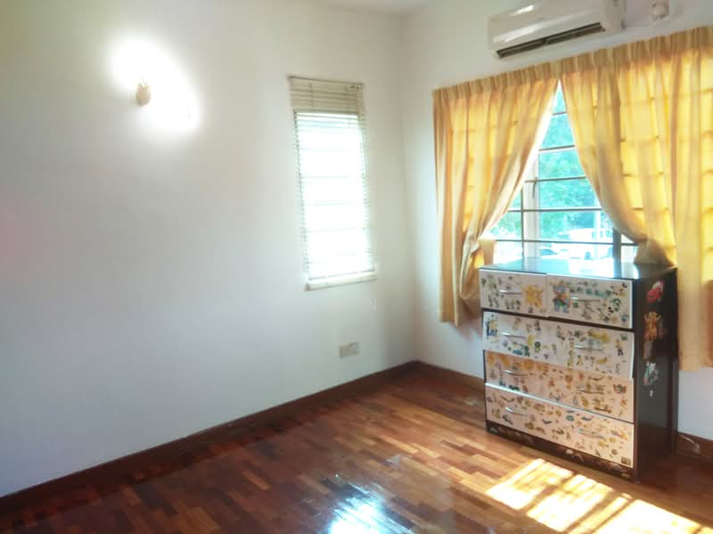 Rumah Teres untuk Disewa di TAMAN PUCHONG UTAMA (Puchong) - Hann . - Bedroom - PropertyGuru.com.my