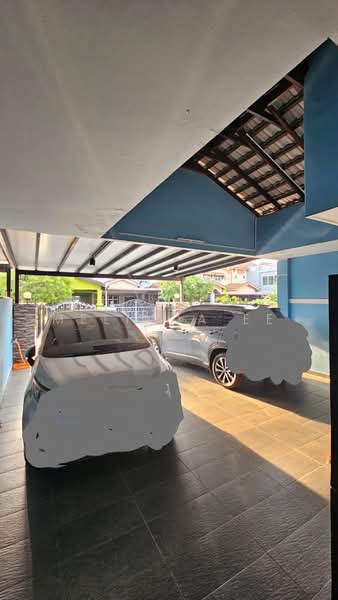Rumah Teres 2-Tingkat untuk Dijual di Taman Bukit Dahlia (Pasir Gudang) - Melinda Ee - Car Park - PropertyGuru.com.my