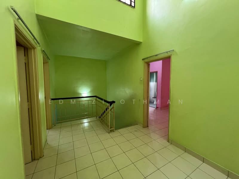 Rumah Teres untuk Dijual di Bandar Puteri Klang (Klang) - Edmizi Othman - Corridor - PropertyGuru.com.my