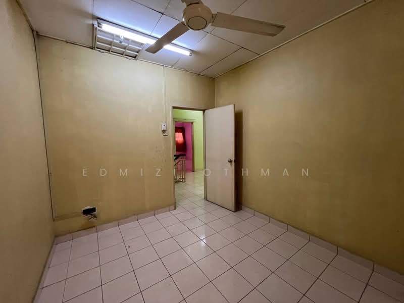 Rumah Teres untuk Dijual di Bandar Puteri Klang (Klang) - Edmizi Othman - Interior - PropertyGuru.com.my