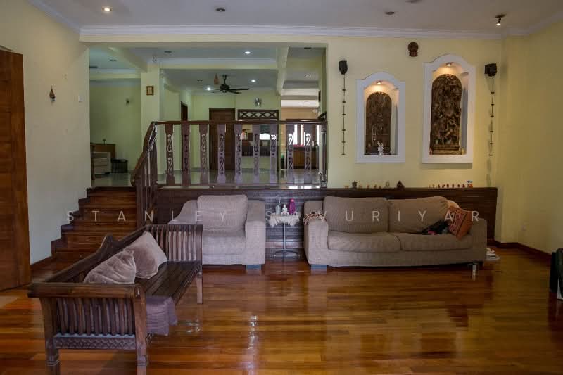 Rumah Teres 2-Tingkat untuk Dijual di Taman Desa (Kuala Lumpur) - Stanley Savuriyar - Living Room - PropertyGuru.com.my