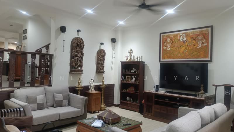 Rumah Teres 2-Tingkat untuk Dijual di Taman Desa (Kuala Lumpur) - Stanley Savuriyar - Living Room - PropertyGuru.com.my