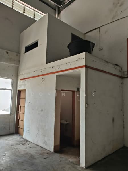 Kilang Teres untuk Disewa di Taman Mount Austin (Tebrau) - Dovin Ler - Interior - PropertyGuru.com.my
