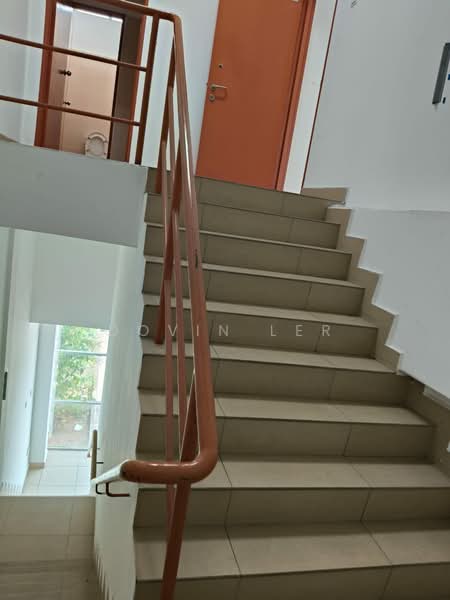Kilang Teres untuk Disewa di Taman Mount Austin (Tebrau) - Dovin Ler - Corridor - PropertyGuru.com.my