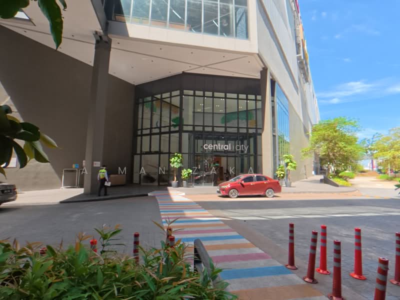 Kediaman Servis untuk Dijual di BeCentral @ i-City - AZMAN ZAKARIA - Exterior - PropertyGuru.com.my