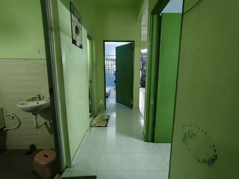 Rumah Teres 1-Tingkat untuk Dijual di Pasir Gudang (Johor) - Alan Lee - Corridor - PropertyGuru.com.my