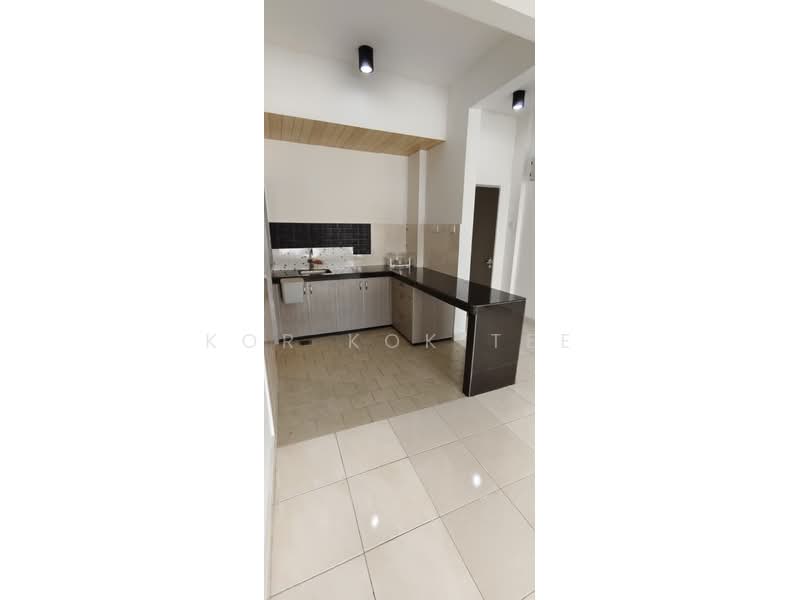 Kondominium untuk Disewa di Lagoon Suites - Kor Kok Tee - Kitchen - PropertyGuru.com.my