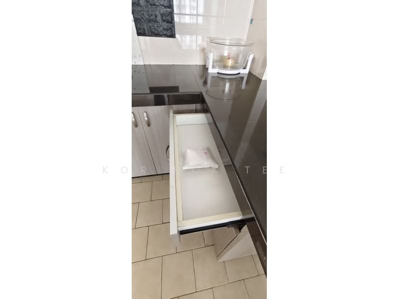 Kondominium untuk Disewa di Lagoon Suites - Kor Kok Tee - Kitchen - PropertyGuru.com.my