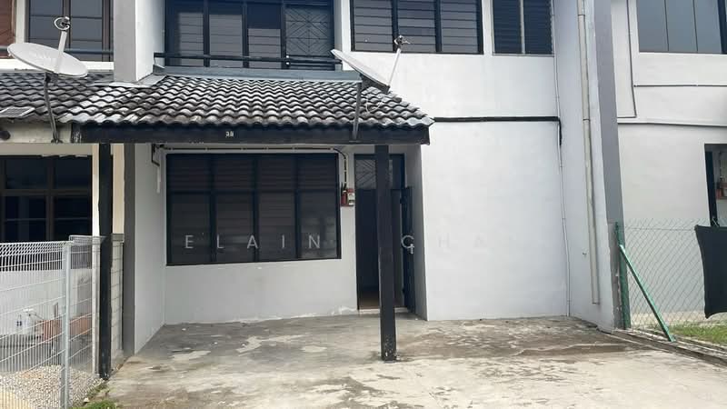 Rumah Teres 2-Tingkat untuk Disewa di Taman Johor Jaya (Johor Bahru) - Elaine Chan - Exterior - PropertyGuru.com.my