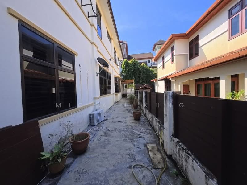 Bungalow House untuk Dijual di Kawasan Perumahan Sungai Emas (Batu Ferringhi) - Michael Khng - PropertyGuru.com.my
