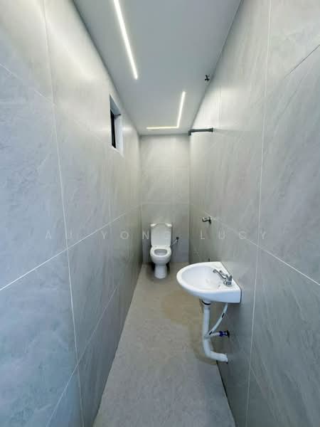 Rumah Teres 1-Tingkat untuk Dijual di Taman Abad (Johor Bahru) - Au Yong Lucy - Bathroom - PropertyGuru.com.my