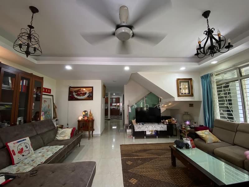 Rumah Teres 2-Tingkat untuk Dijual di Bandar Putra Permai (Seri Kembangan) - Afi Haqq - Living Room - PropertyGuru.com.my