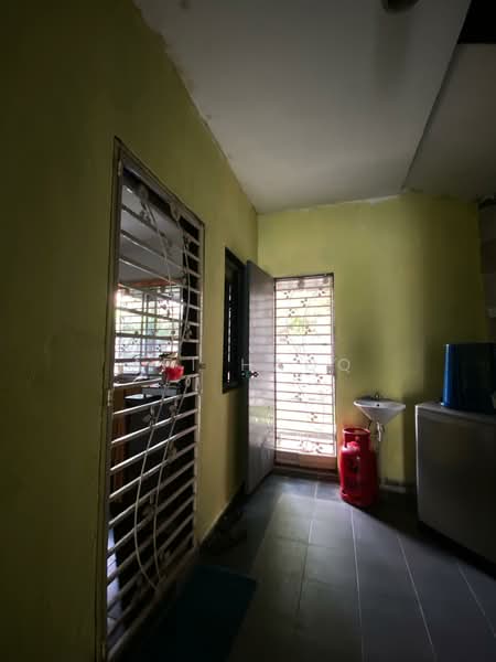 Rumah Teres 2-Tingkat untuk Dijual di Bandar Putra Permai (Seri Kembangan) - Afi Haqq - Interior - PropertyGuru.com.my