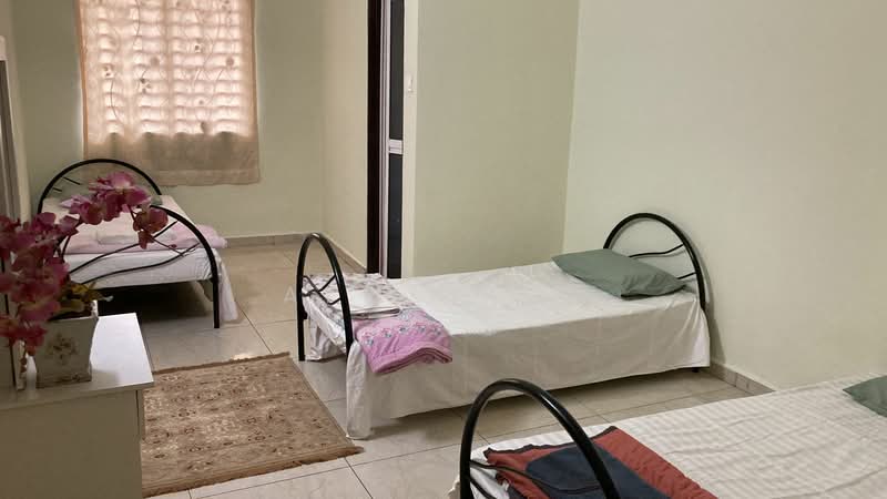 Rumah Teres 2-Tingkat untuk Dijual di Bandar Putra Permai (Seri Kembangan) - Afi Haqq - Bedroom - PropertyGuru.com.my