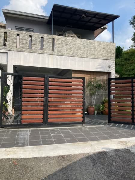 Rumah Teres 2-Tingkat untuk Dijual di Bandar Putra Permai (Seri Kembangan) - Afi Haqq - Exterior - PropertyGuru.com.my