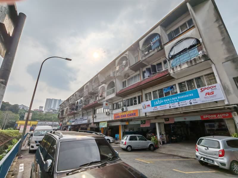 Kedai untuk Disewa di Taman United (Jalan Klang Lama (Old Klang Road)) - Jeno Poon - Exterior - PropertyGuru.com.my