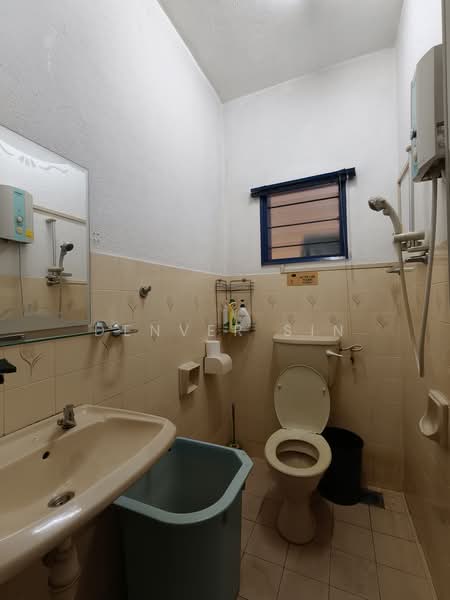 2-storey Terraced House for Sale in Taman Connaught (Cheras) - Denver Sin - Bathroom - PropertyGuru.com.my