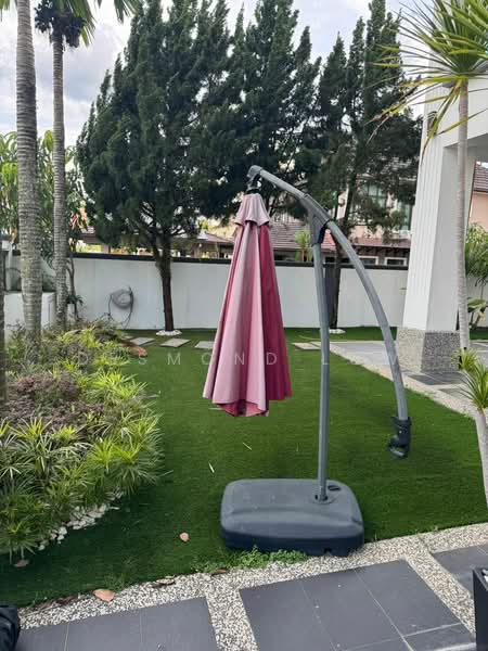 Bungalow House untuk Disewa di Taman Ampang Utama (Ampang) - Desmond Low - Garden - PropertyGuru.com.my
