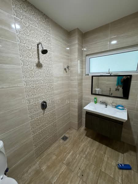 Bungalow House untuk Disewa di Taman Ampang Utama (Ampang) - Desmond Low - Bathroom - PropertyGuru.com.my