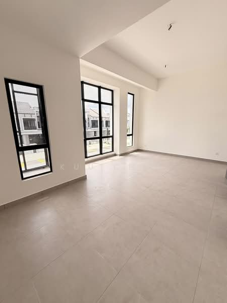 Rumah Teres 2-Tingkat untuk Dijual di Setia Eco Cascadia (Tebrau) - Kuu Chin - Living Room - PropertyGuru.com.my