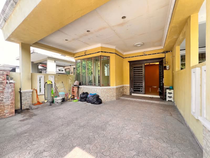 Rumah Teres 1.5-Tingkat untuk Dijual di Bandar Bukit Raja (Klang) - AZMAN ZAKARIA - Exterior - PropertyGuru.com.my