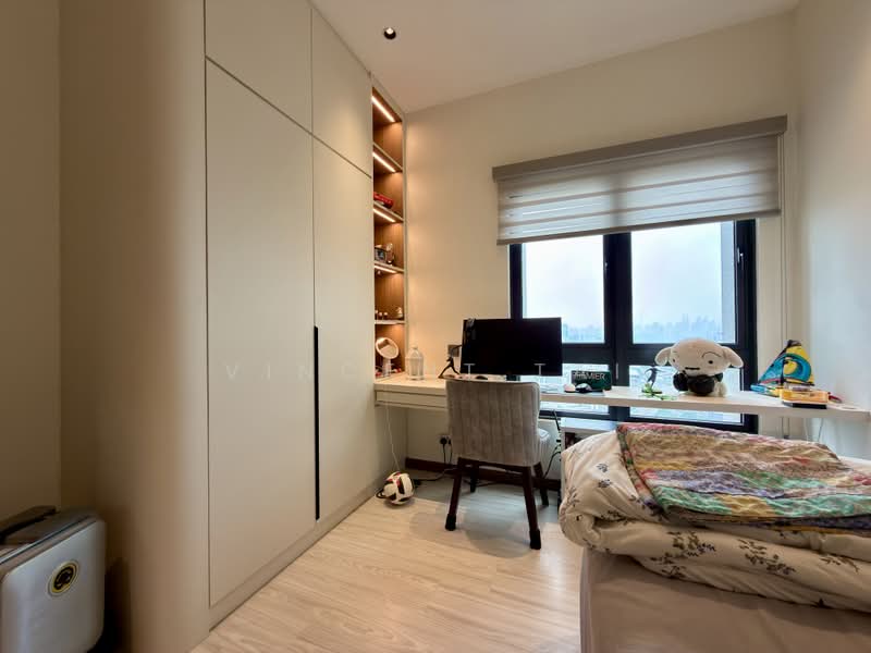 Kediaman Servis untuk Dijual di M Oscar - Vincent Tai - Bedroom - PropertyGuru.com.my
