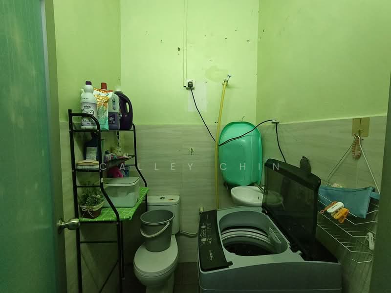 Rumah Teres 1-Tingkat untuk Dijual di Taman Kota Masai (Pasir Gudang) - Calley Chin - Bathroom - PropertyGuru.com.my