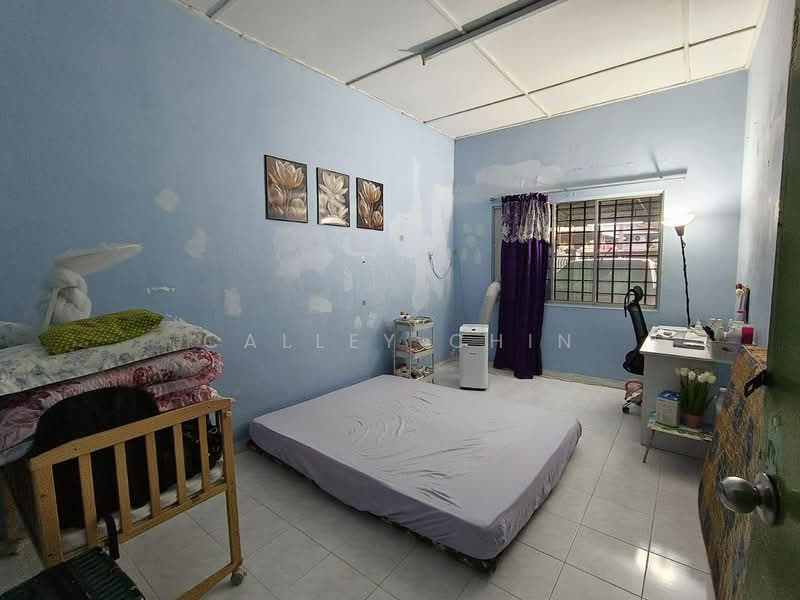 Rumah Teres 1-Tingkat untuk Dijual di Taman Kota Masai (Pasir Gudang) - Calley Chin - Bedroom - PropertyGuru.com.my