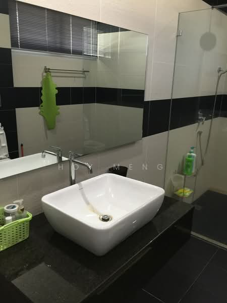 Bungalow House untuk Disewa di Minden Heights (Gelugor) - Hoy Meng - Bathroom - PropertyGuru.com.my