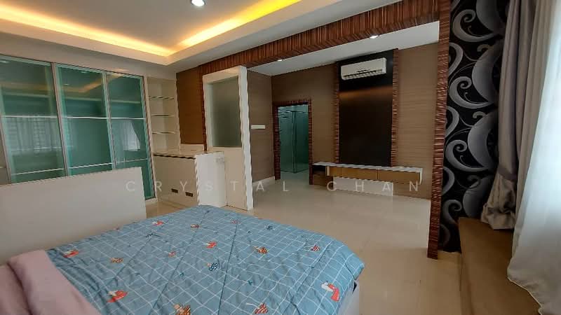 Bungalow House untuk Dijual di Taman Bukit Kempas (Tampoi) - Crystal Chan - Bedroom - PropertyGuru.com.my