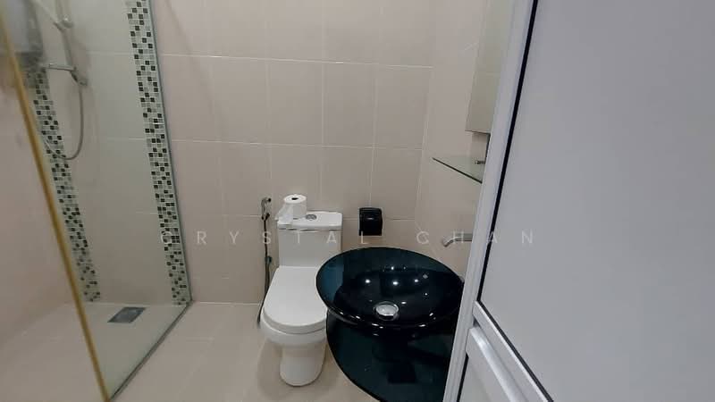 Bungalow House untuk Dijual di Taman Bukit Kempas (Tampoi) - Crystal Chan - Bathroom - PropertyGuru.com.my