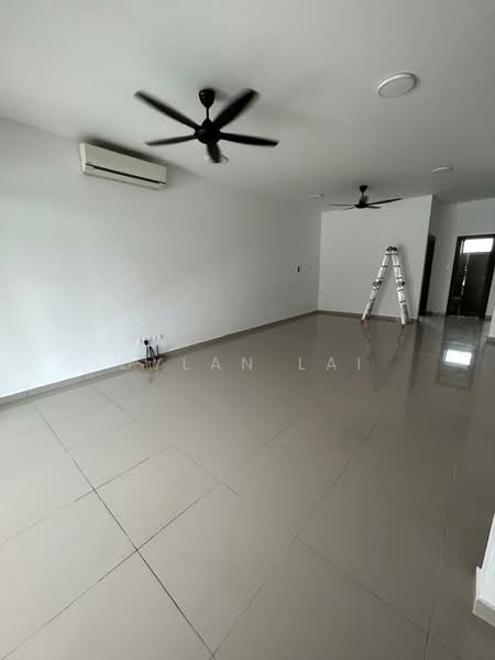 2-storey Terraced House for Sale in Setia Safiro (Cyberjaya) - Dylan Lai - Living Room - PropertyGuru.com.my