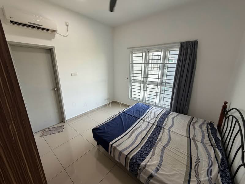 Kediaman Servis untuk Dijual di Seasons Amara Larkin - Danny Yap - Bedroom - PropertyGuru.com.my