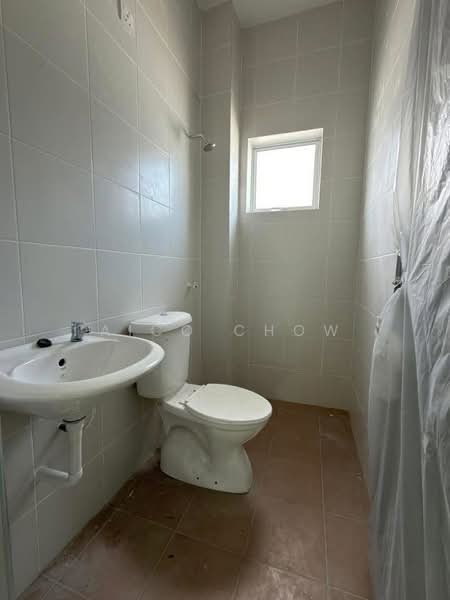 1-storey Terraced House for Sale in Bandar Lahat Baru (Lahat) - Aico Chow - Bathroom - PropertyGuru.com.my