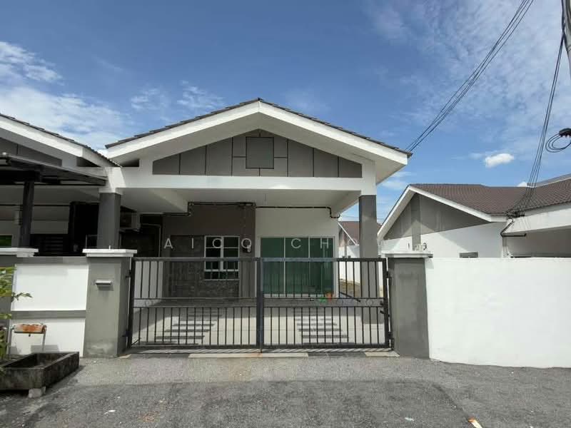 1-storey Terraced House for Sale in Bandar Lahat Baru (Lahat) - Aico Chow - Exterior - PropertyGuru.com.my