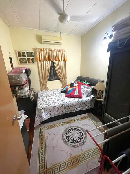 2-storey Terraced House for Sale in Bandar Bukit Raja (Klang) - Tabris Wong - Bedroom - PropertyGuru.com.my