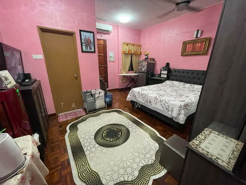 2-storey Terraced House for Sale in Bandar Bukit Raja (Klang) - Tabris Wong - Bedroom - PropertyGuru.com.my
