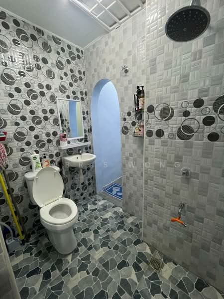 2-storey Terraced House for Sale in Bandar Bukit Raja (Klang) - Tabris Wong - Bathroom - PropertyGuru.com.my