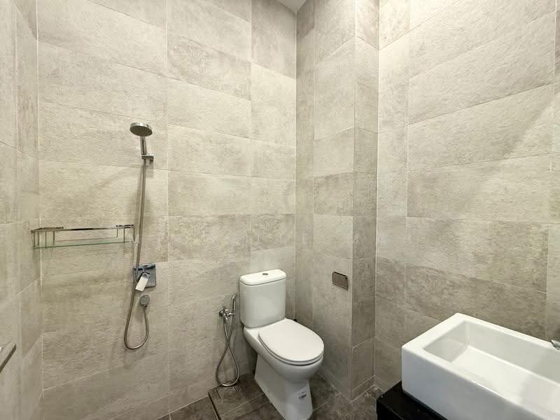 Condominium for Sale at Iconic Skies - Michelle Mah - Bathroom - PropertyGuru.com.my
